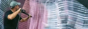 Do you recommend a hot water or cold water pressure washer for graffiti removal?
