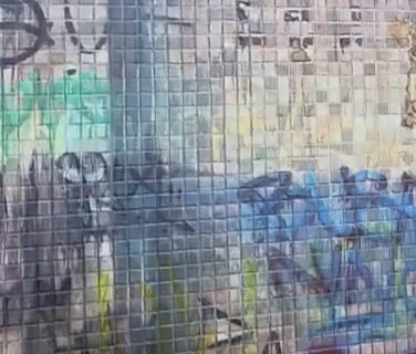 
Removing Graffiti from Tile